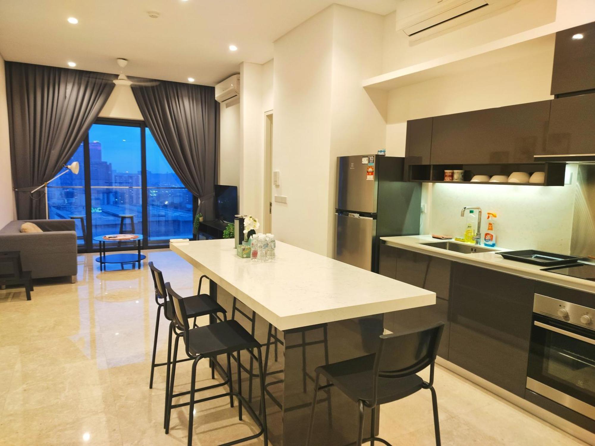 Lucentia Residence Has An Amazing Pool Kuala Lumpur Exteriör bild