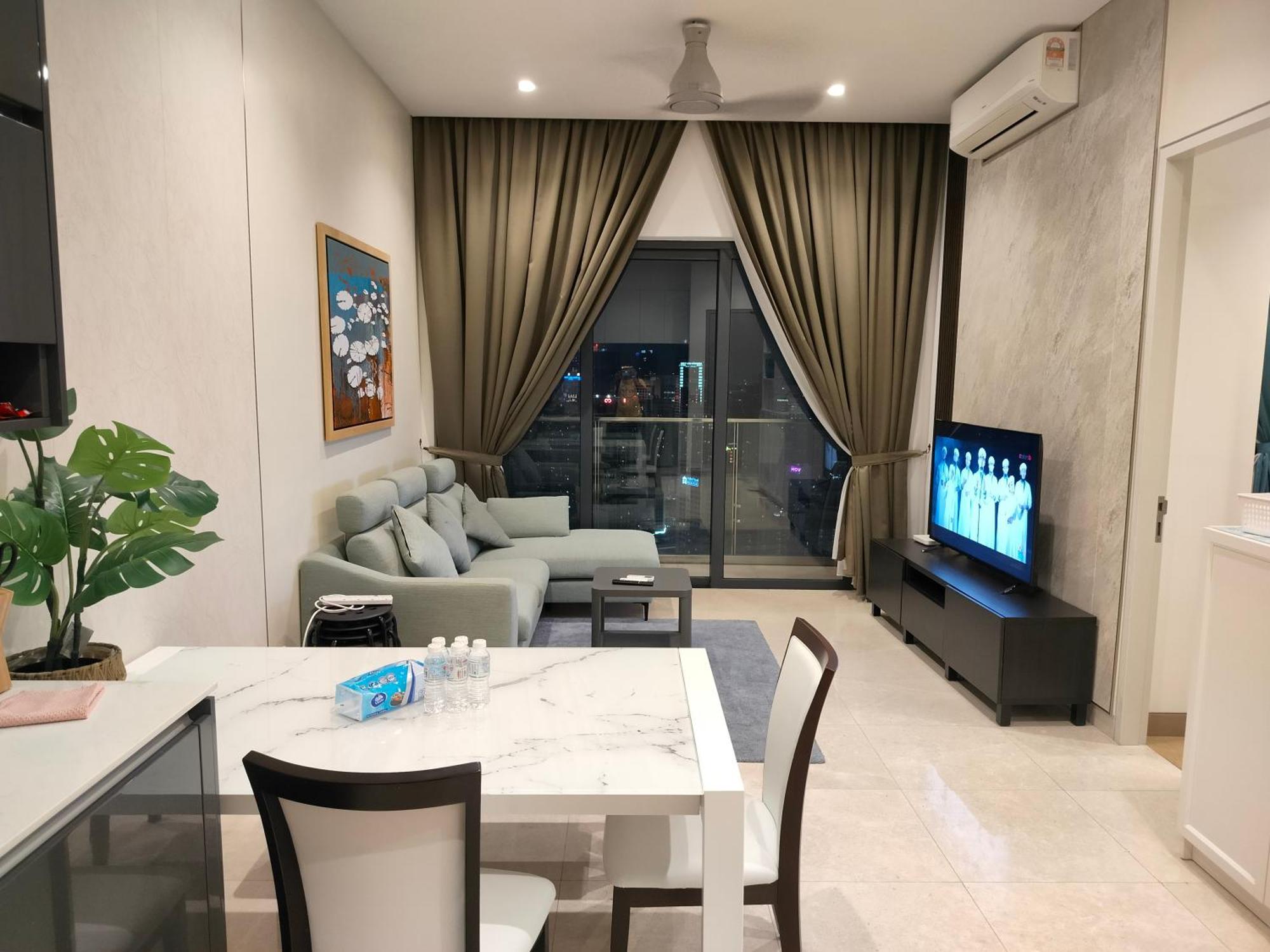 Lucentia Residence Has An Amazing Pool Kuala Lumpur Exteriör bild